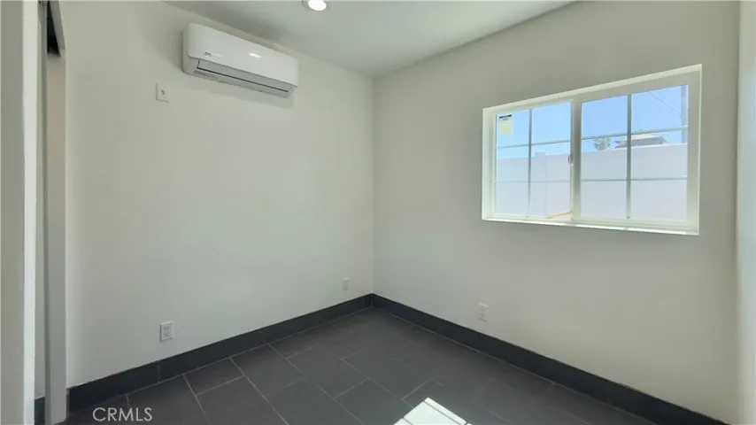 9840 Natick Avenue, North Hills, California 91343