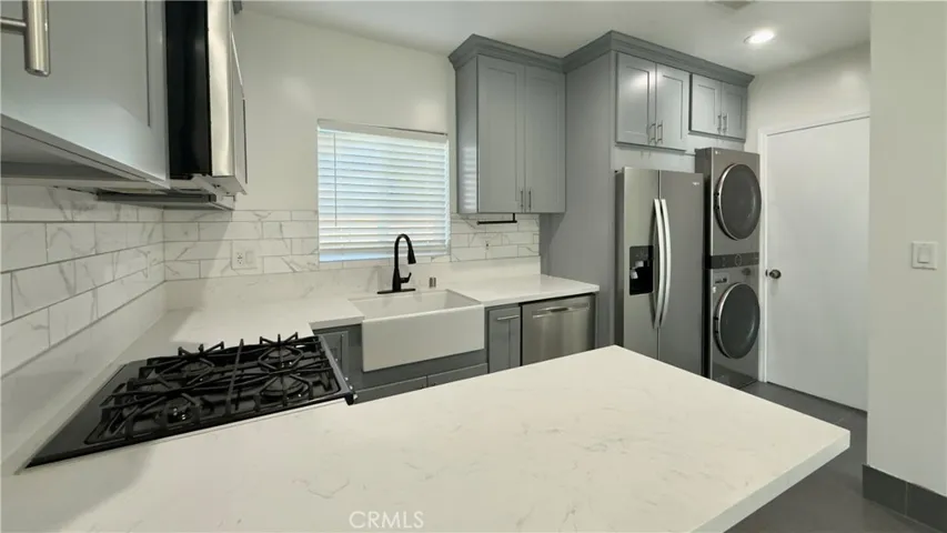 9840 Natick Avenue, North Hills, California 91343