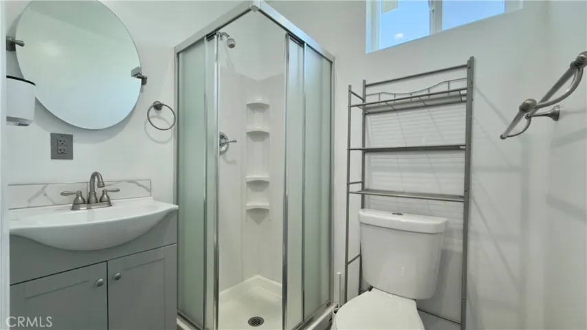 9840 Natick Avenue, North Hills, California 91343