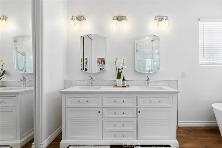 29381 Oakmont Court, Murrieta, California 92563