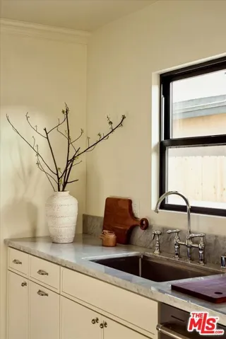 3840 S Norton Avenue, Los Angeles, California 90008