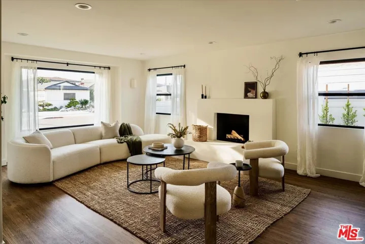 3840 S Norton Avenue, Los Angeles, California 90008