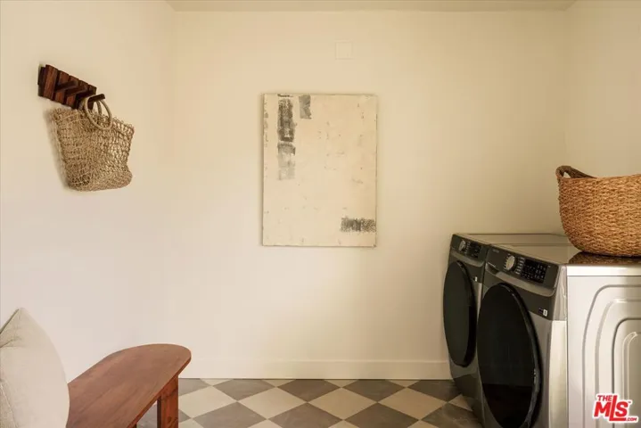 3840 S Norton Avenue, Los Angeles, California 90008