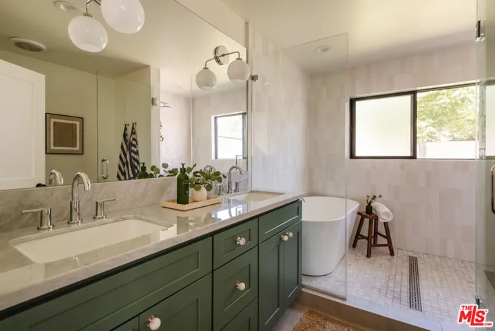 3840 S Norton Avenue, Los Angeles, California 90008