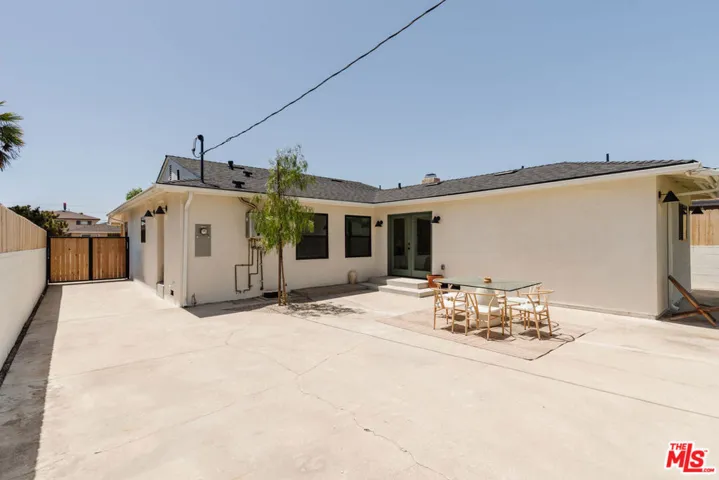 3840 S Norton Avenue, Los Angeles, California 90008