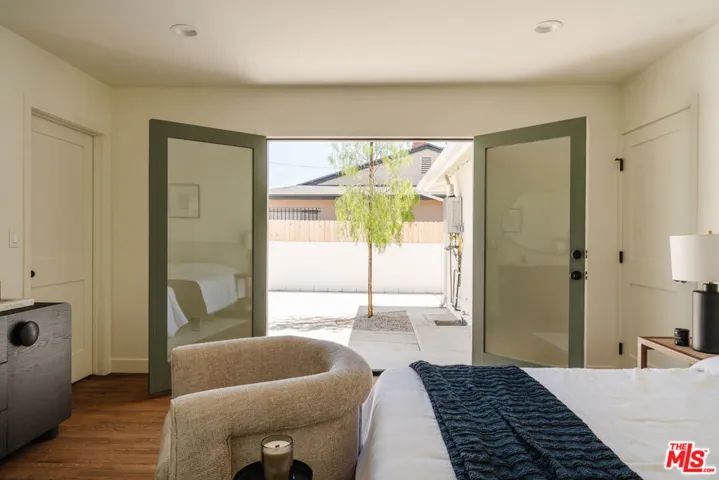 3840 S Norton Avenue, Los Angeles, California 90008