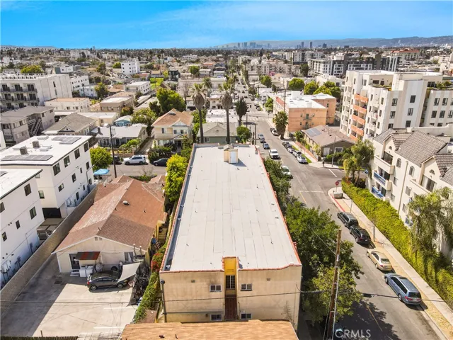 1102 S Mariposa Avenue, Los Angeles, California 90006