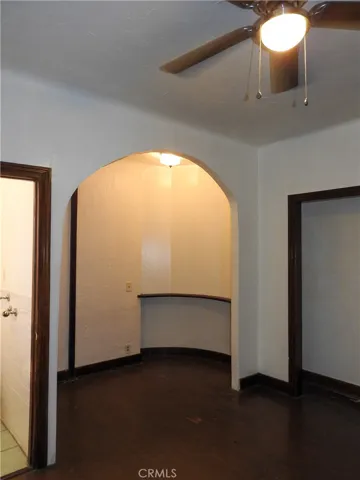 1102 S Mariposa Avenue, Los Angeles, California 90006
