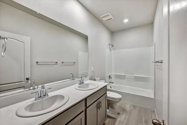 701 Pahl Court, Lincoln, California 95648