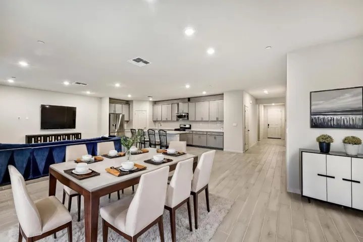701 Pahl Court, Lincoln, California 95648