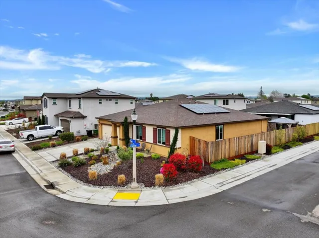 701 Pahl Court, Lincoln, California 95648