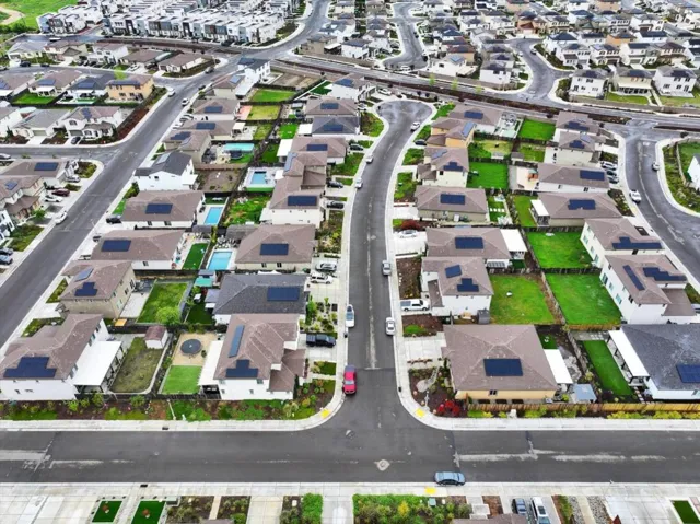 701 Pahl Court, Lincoln, California 95648