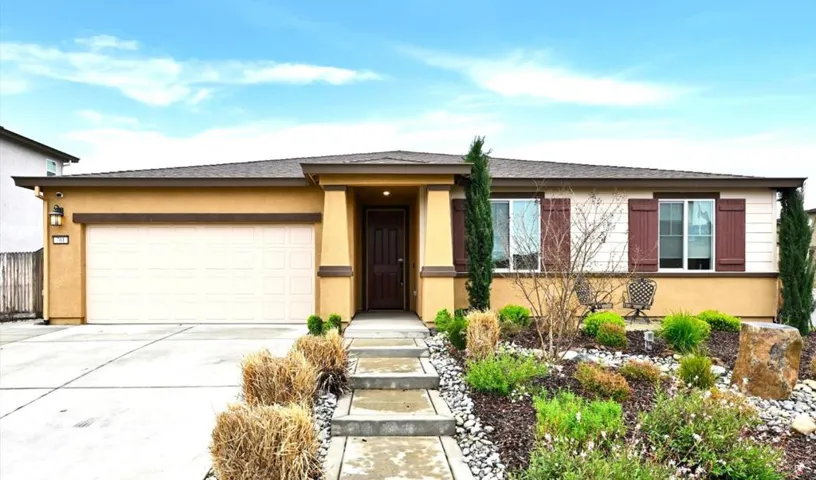 701 Pahl Court, Lincoln, California 95648