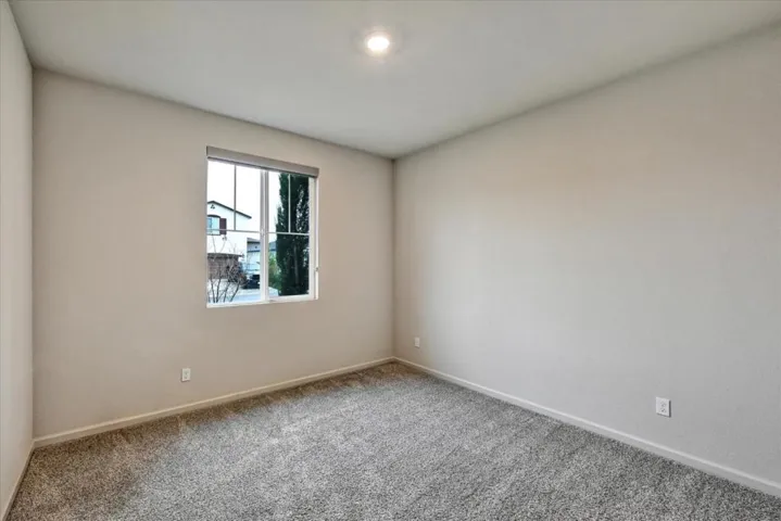 701 Pahl Court, Lincoln, California 95648