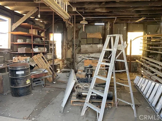 210 W Glenn Avenue, Coalinga, California 93210