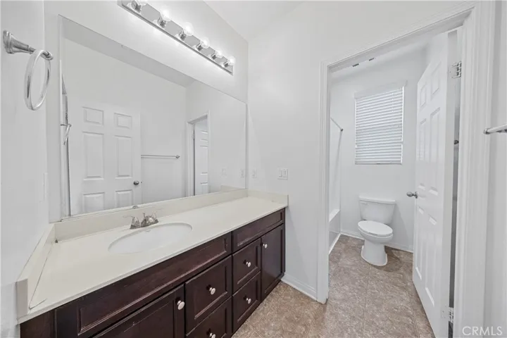 Upstairs Hall Bathroom