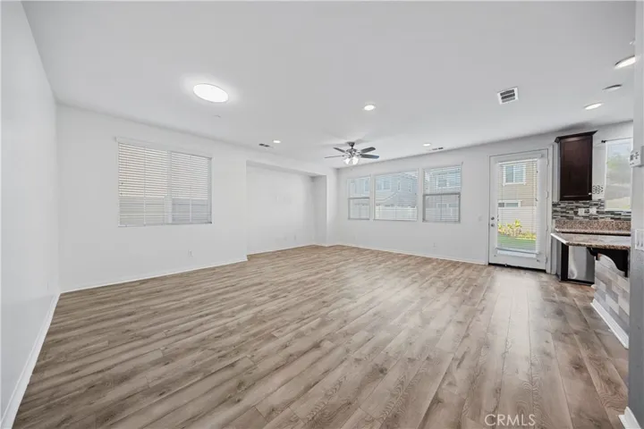 Living Room / Dining Room