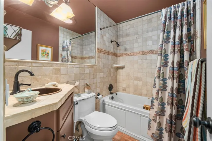 Hall Bathroon