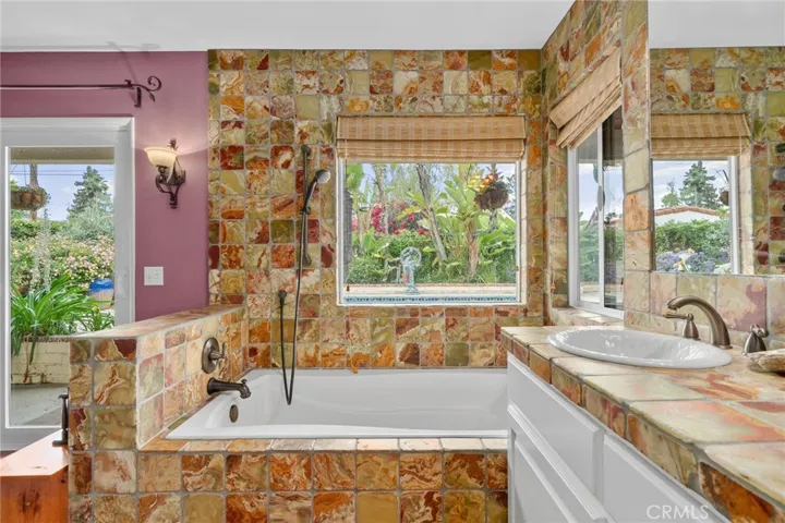 Main Bedroom Bathroom