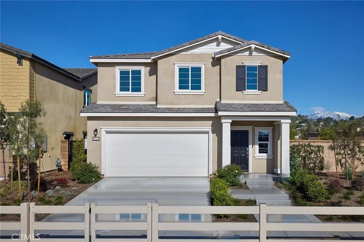 MODEL HOME 2516 BUNGALOW STYLE FRONT