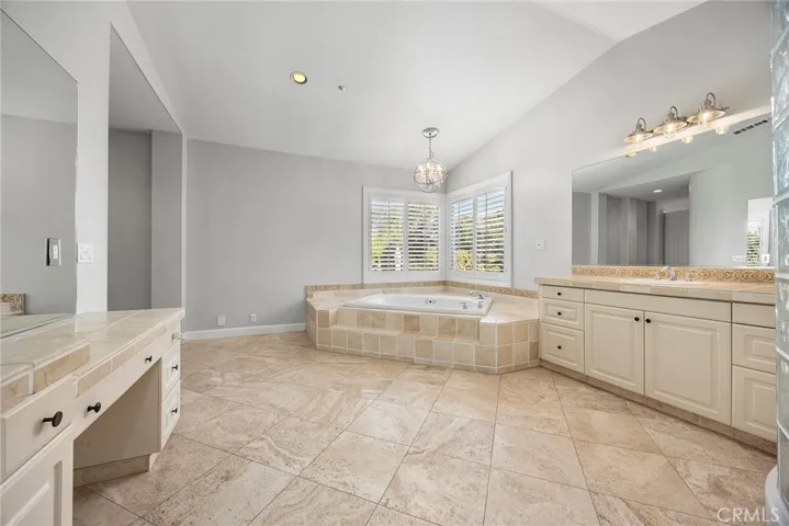 16 Bent Oak, Coto De Caza, California 92679