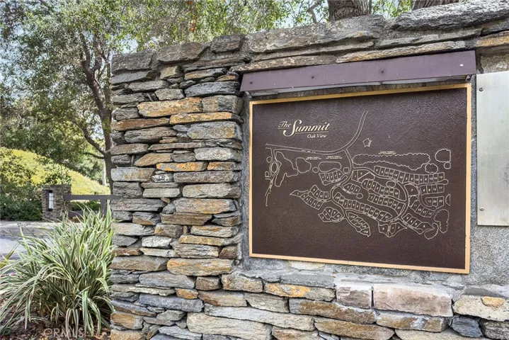 THE SUMMIT OAK VIEW HOMES