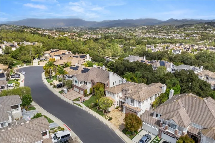 IT'S GREAT TO LIVE ON A CUL DE SAC STREET!