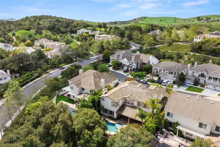 NO HOME DIRECTLY BEHIND YOUR HOME! PRIVACY-IT'S THE ULTIMATE