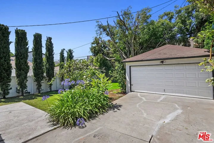 2519 Bentley Avenue, Los Angeles, California 90064