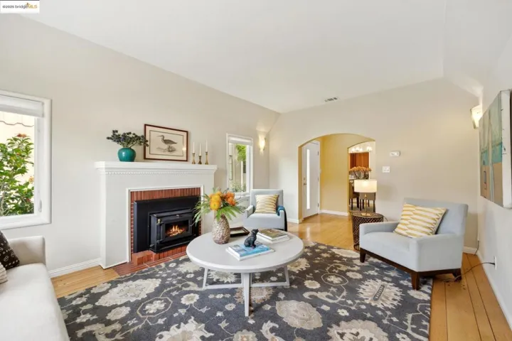1656 Oak View Ave, Kensington, California 94707