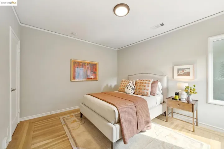 1656 Oak View Ave, Kensington, California 94707