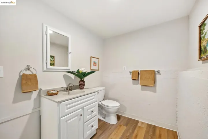 1656 Oak View Ave, Kensington, California 94707