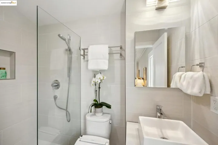 1656 Oak View Ave, Kensington, California 94707