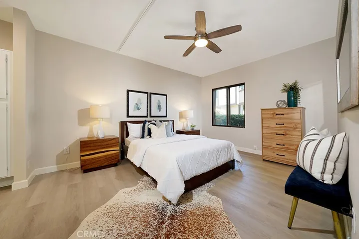 Entry to bedroom from living room