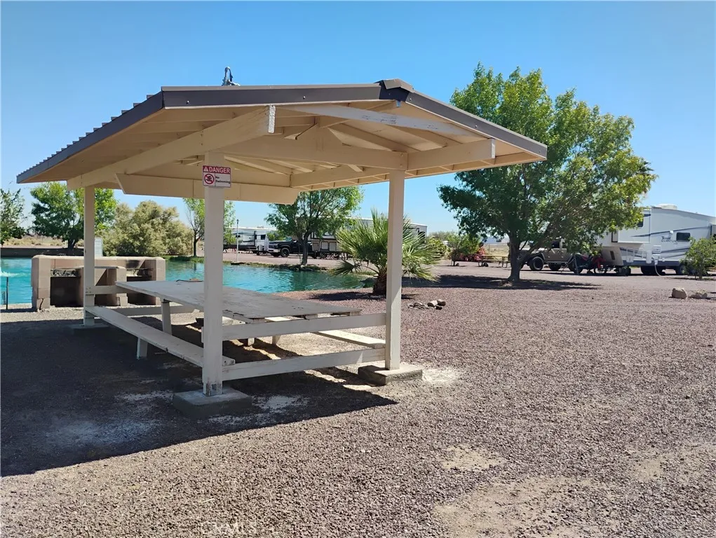 47800 National Trails, Newberry Springs, California 92365 home-pic-10