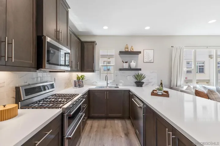 908 Blackstone Dr, San Marcos, California 92078