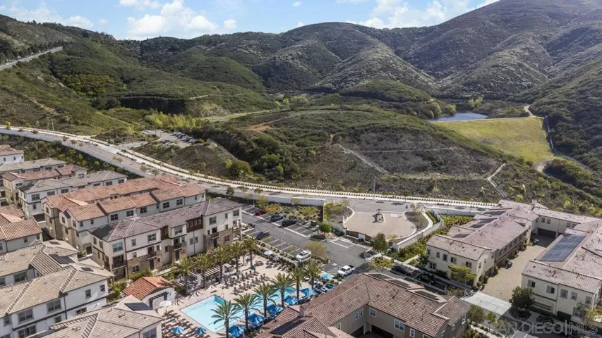 908 Blackstone Dr, San Marcos, California 92078