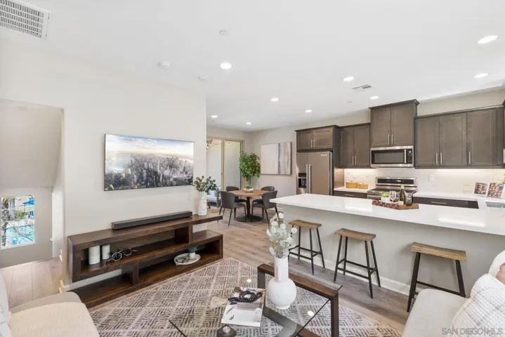 908 Blackstone Dr, San Marcos, California 92078