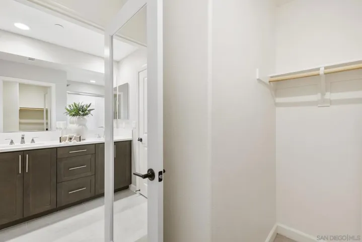 908 Blackstone Dr, San Marcos, California 92078