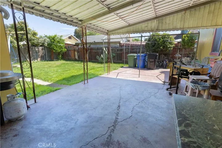 2725 Grand Avenue, Huntington Park, California 90255