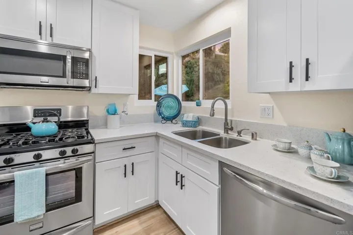 4724 Sunny Hills Road, Oceanside, California 92056