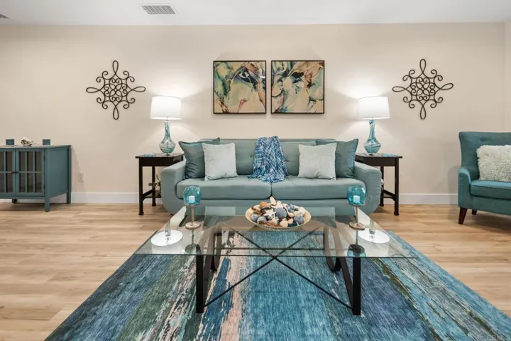 4724 Sunny Hills Road, Oceanside, California 92056