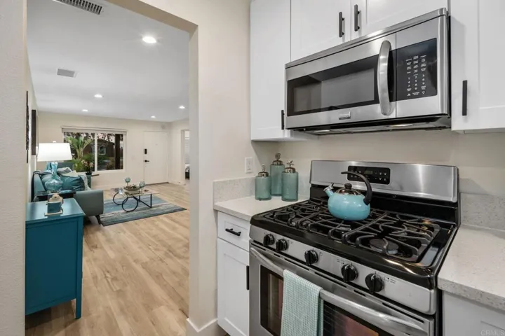 4724 Sunny Hills Road, Oceanside, California 92056