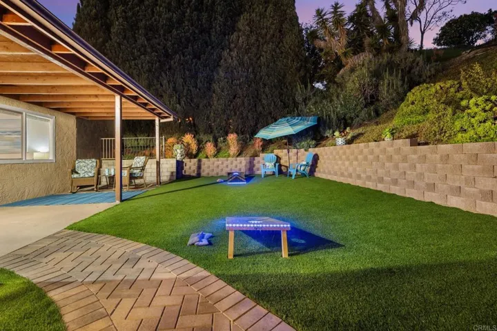 4724 Sunny Hills Road, Oceanside, California 92056