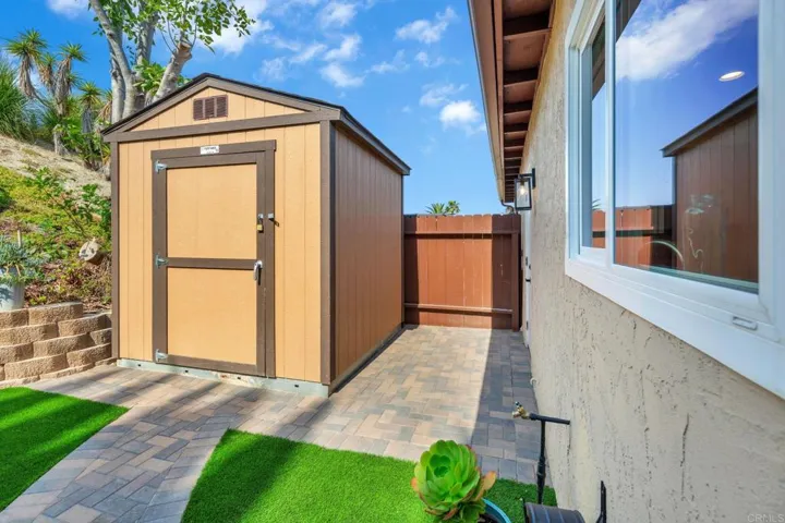 4724 Sunny Hills Road, Oceanside, California 92056