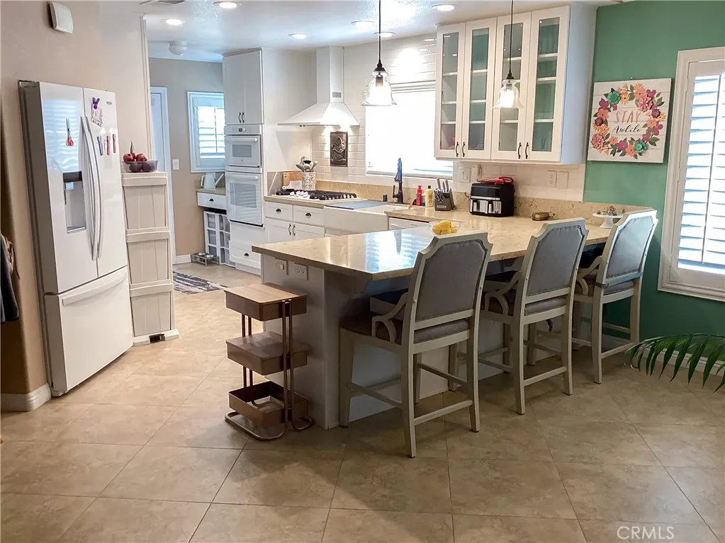 23796 Corte Picante, Murrieta, California 92562 home-pic-7