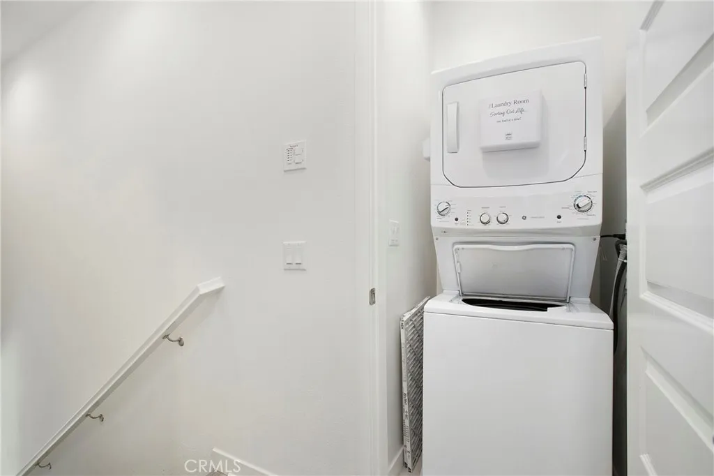 83 Hideaway Loop, Mission Viejo, California 92692 home-pic-17