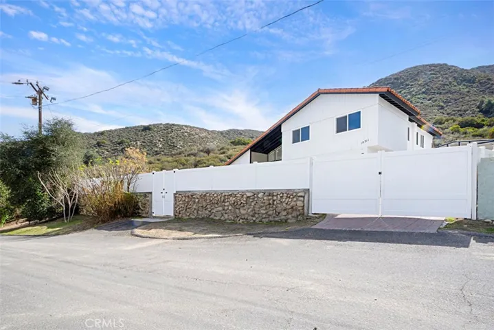18211 Sanders Drive, Lake Elsinore, California 92530