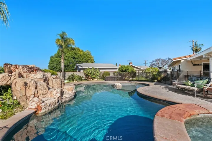 2145 Avenida Aprenda, Rancho Palos Verdes, California 90275