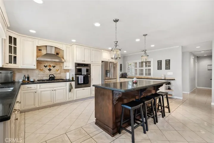2145 Avenida Aprenda, Rancho Palos Verdes, California 90275